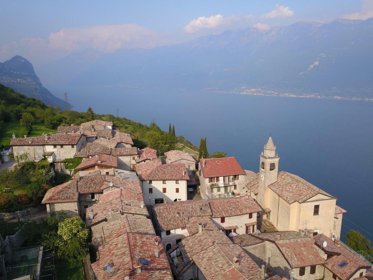 Borgo Al Tempo Perduto Villa Gargnano Exteriör bild