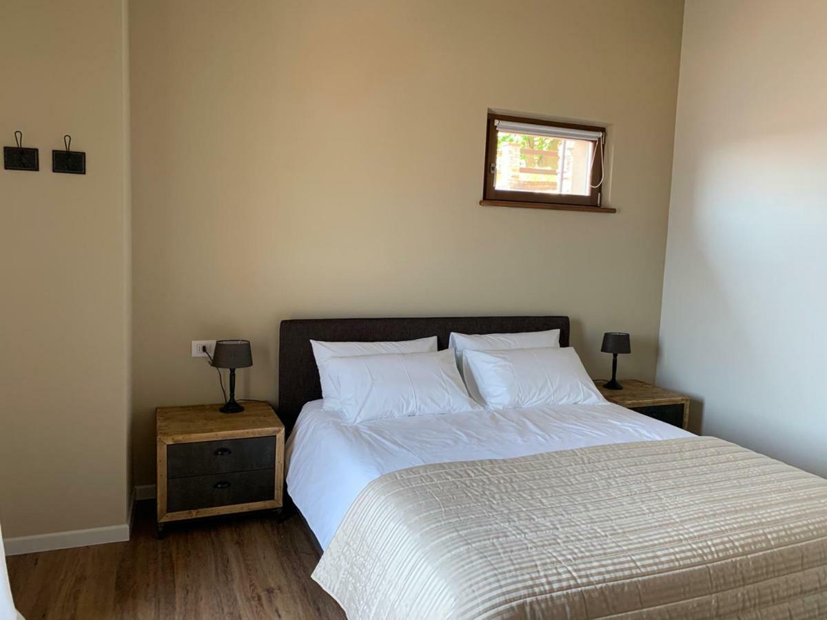 Borgo Al Tempo Perduto Villa Gargnano Exteriör bild