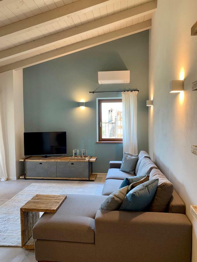 Borgo Al Tempo Perduto Villa Gargnano Exteriör bild