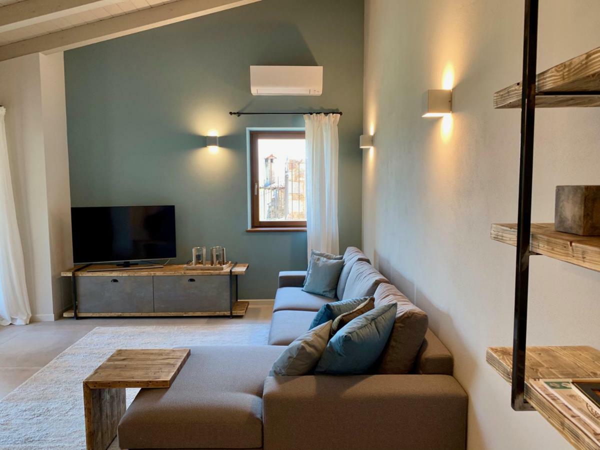 Borgo Al Tempo Perduto Villa Gargnano Exteriör bild