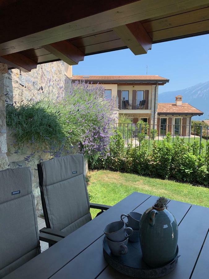 Borgo Al Tempo Perduto Villa Gargnano Exteriör bild